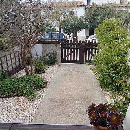 Jolie Appartement Refait A Neuf Saintes-Maries-de-la-Mer Esterno foto